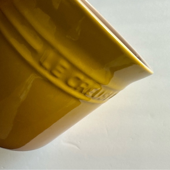 Le Creuset Large 2-3/4-quart utensil crock | Yellow Ombré - Picture 7 of 9